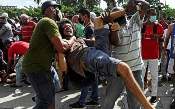 HRW dio detalles de la represión brutal y juicios falsos a cubanos tras protestas del 11-J