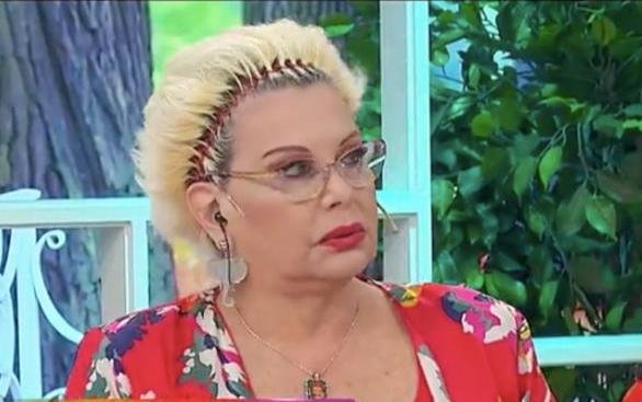 Carmen vio una foto hot de la China que espantó a Wanda