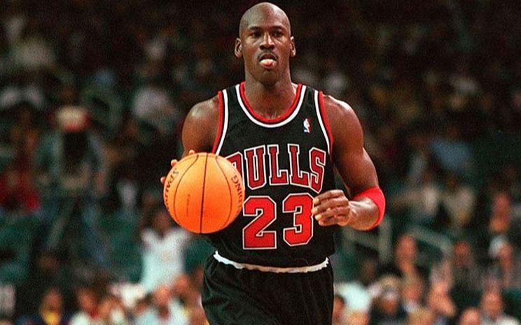 Michael Jordan, la leyenda: un par de zapatillas del basquetbolista se vendieron por u$s 1,5 millones