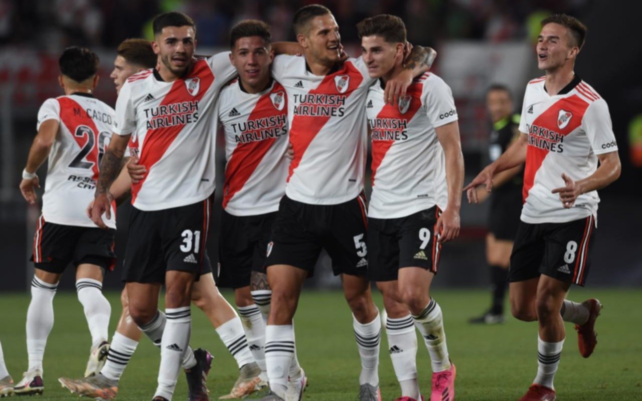 Camino al título: River volvió a lucirse y goleó 3 a 0 a Argentinos Juniors