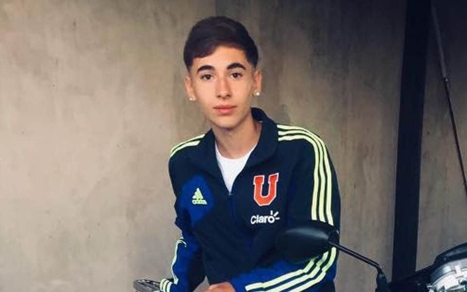 Dolor por la muerte en un accidente de un joven ex alumno del Normal 2 de La Plata 