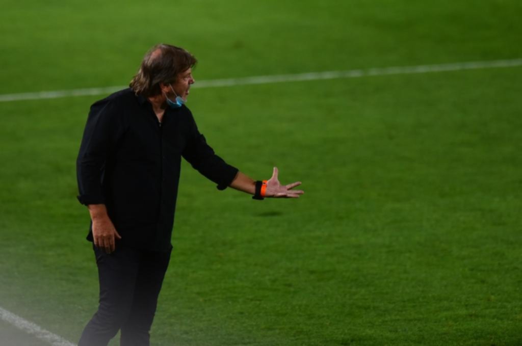 El Ruso, River, la piedra en el zapato y el traje en el placard
