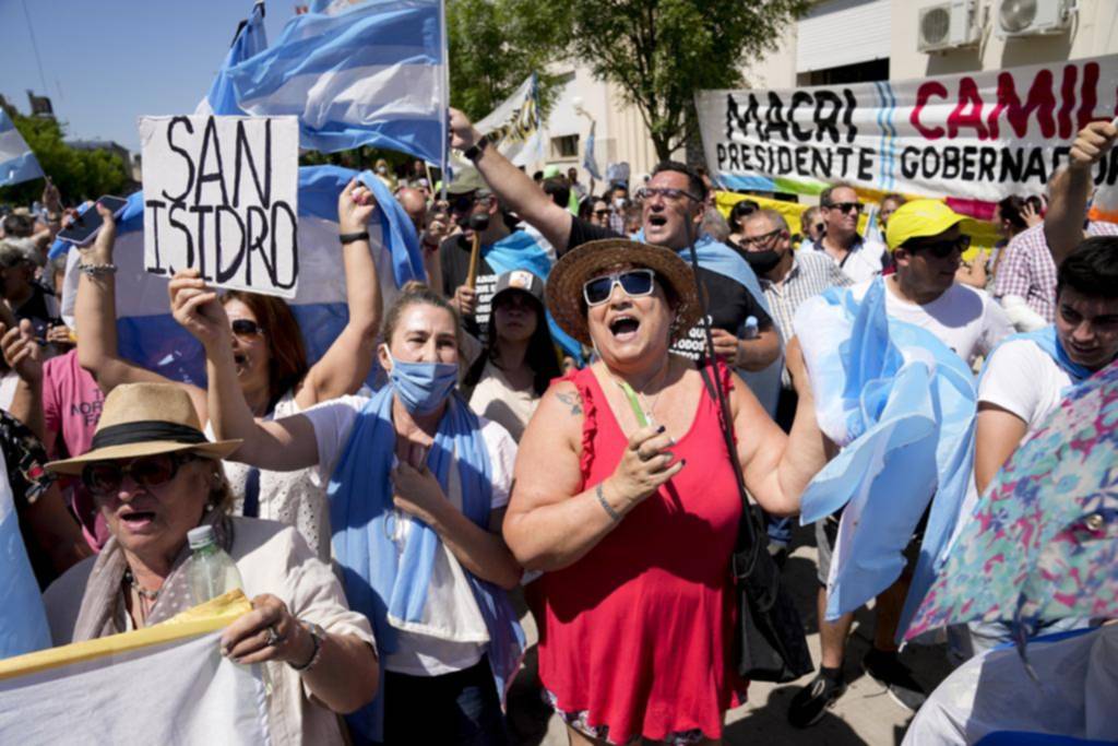 El expresidente, al encabezar el acto en Dolores: “Usan la tragedia para dañar”