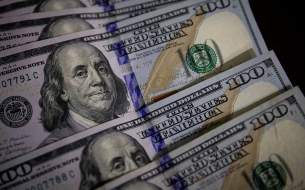 Dólar caliente: el contado con liquidación libre trepó hasta los $207