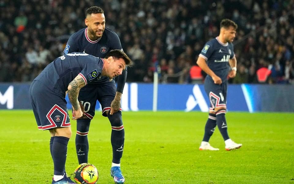 Messi fue reemplazado por "precaución" en la victoria del PSG sobre el Lille
