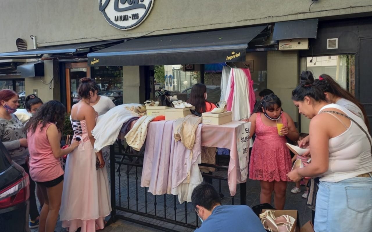 El sueño de la fiesta de 15 se hace realidad: la movida solidaria platense para ayudar a las cumpleañeras
