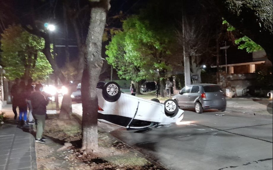Tras un terrible vuelco, en Ringuelet piden que tomen medidas en el tránsito