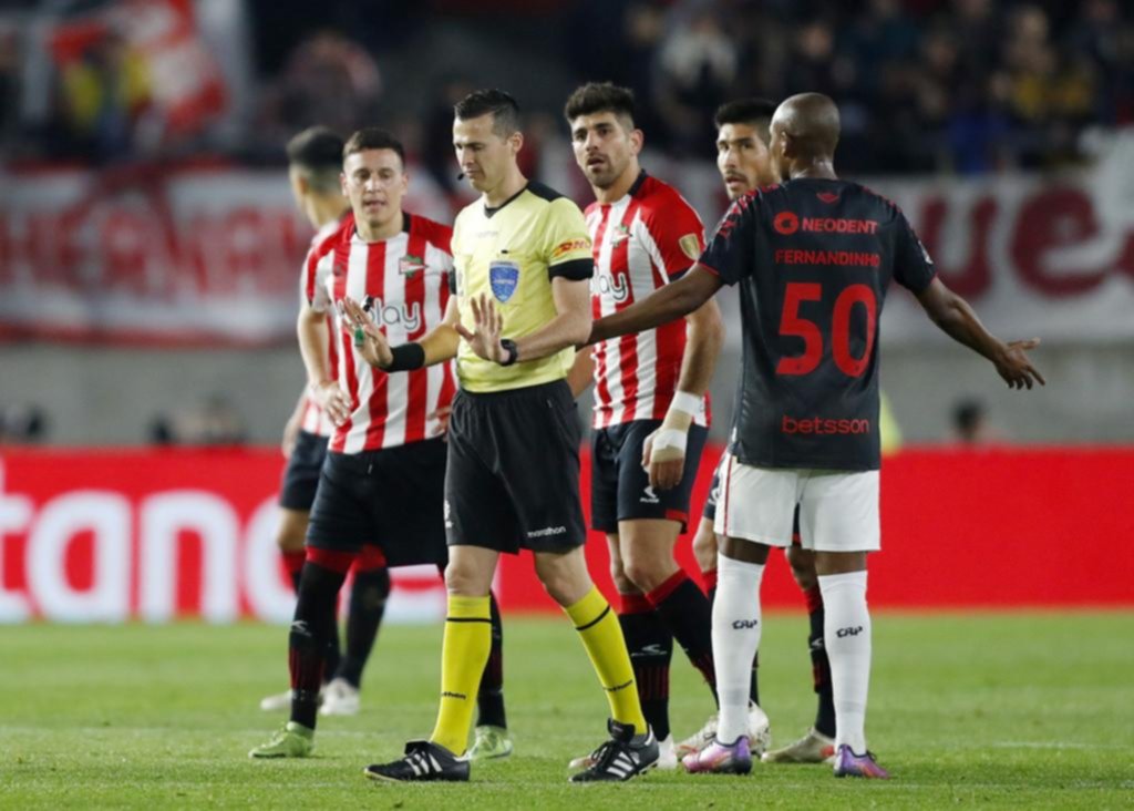 El árbitro de la eliminación en la Copa, denunciado