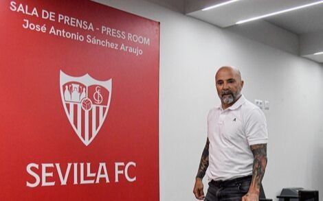 Sampaoli arrancó en el Sevilla pidiendo dos jugadores argentinos: de quienes se tratan