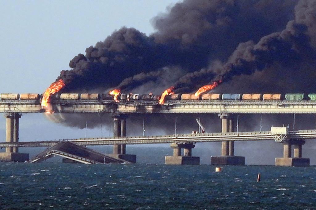 ¡Boom!, chau puente: le tocaron el orgullo a Putin