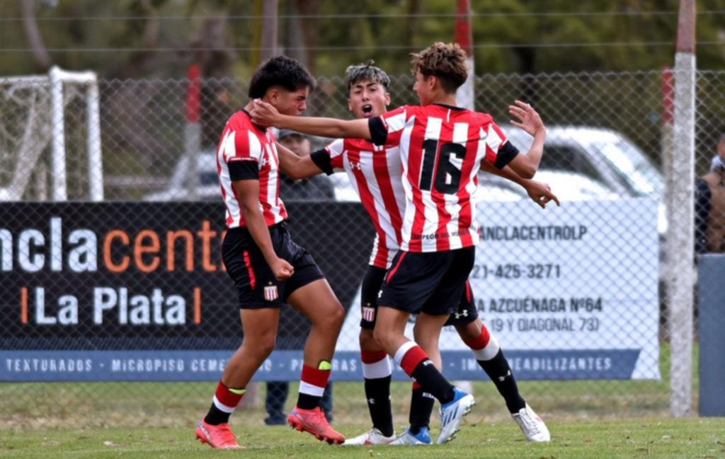Los Juveniles sumaron 11 puntos ante Platense