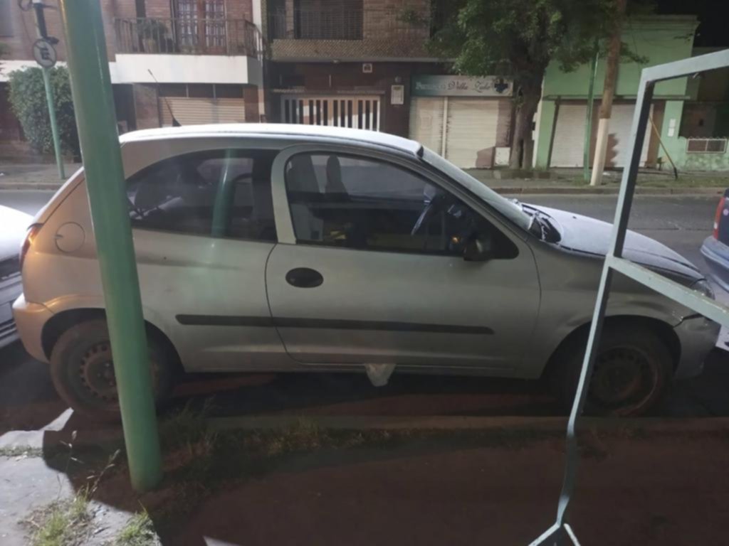 Tiempos violentos: a los tiros, se quiso llevar al hijo en Berisso