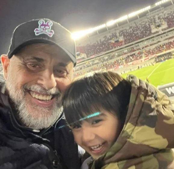 Rial, asustado por lo que pasó en el Bosque, duda en ir con su nieto a la cancha