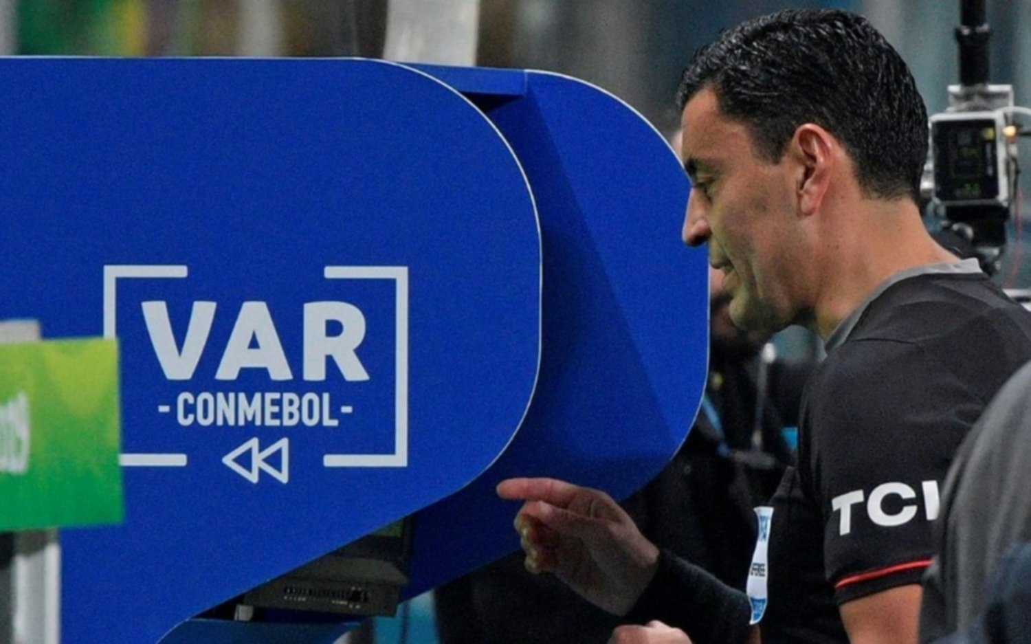 El VAR con cambios importantes desde 2023 en la Libertadores y Sudamericana