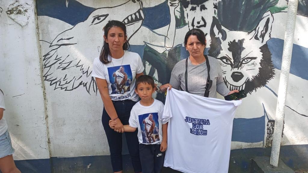 Emocionante marcha para pedir “Justicia por Lolo”