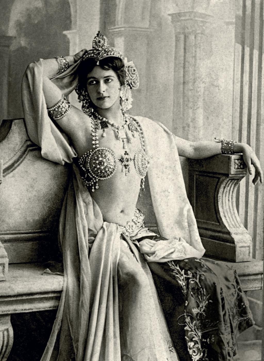 Mata Hari, la leyenda De bailarina exótica a doble agente