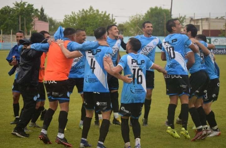 San Carlos despachó a Acassuso y se metió en las semis del Reducido