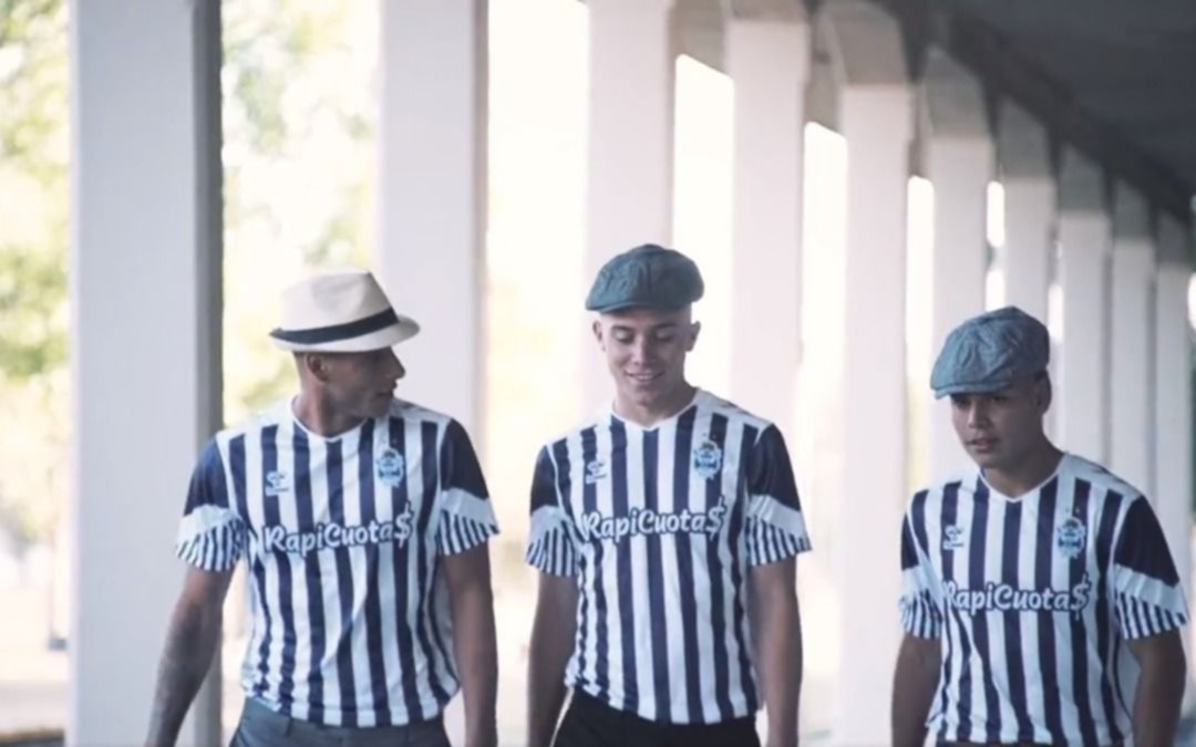 VIDEO. Gimnasia presentó su nueva e histórica tercera camiseta: cuándo la estrenará