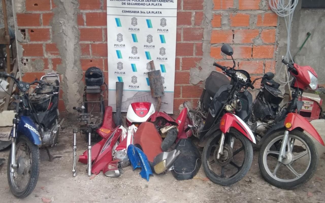 Menores tenían un desarmadero de motos robadas en una vivienda de La Plata