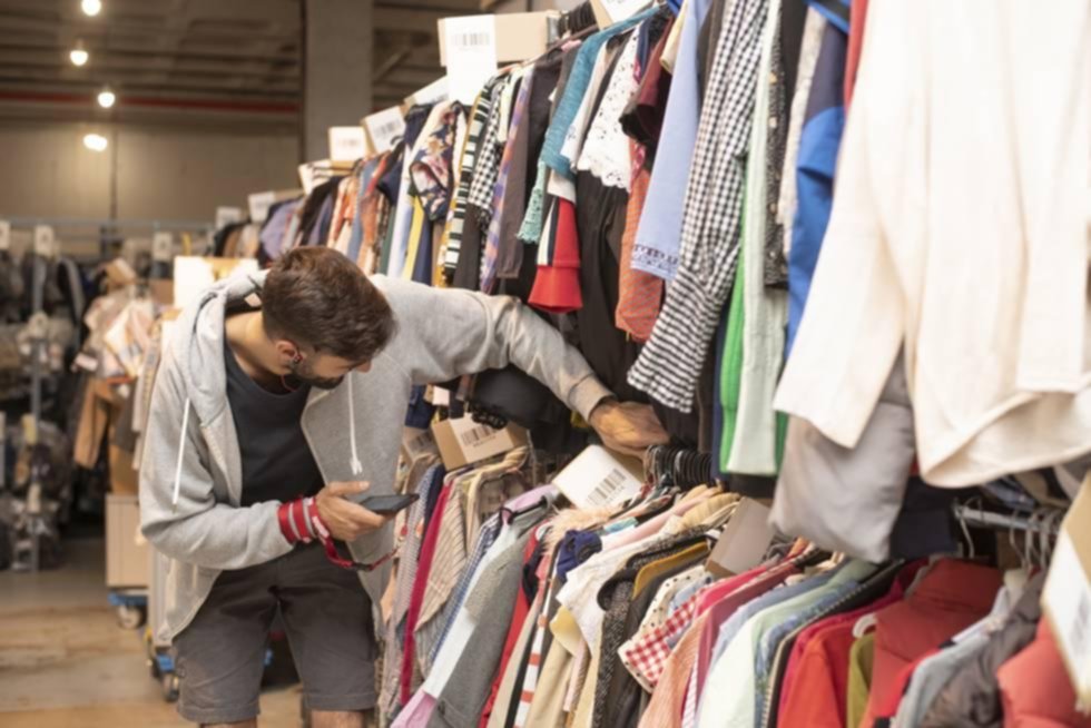 Lanzan “Precios Justos” y amenazan con abrir importaciones de ropa
