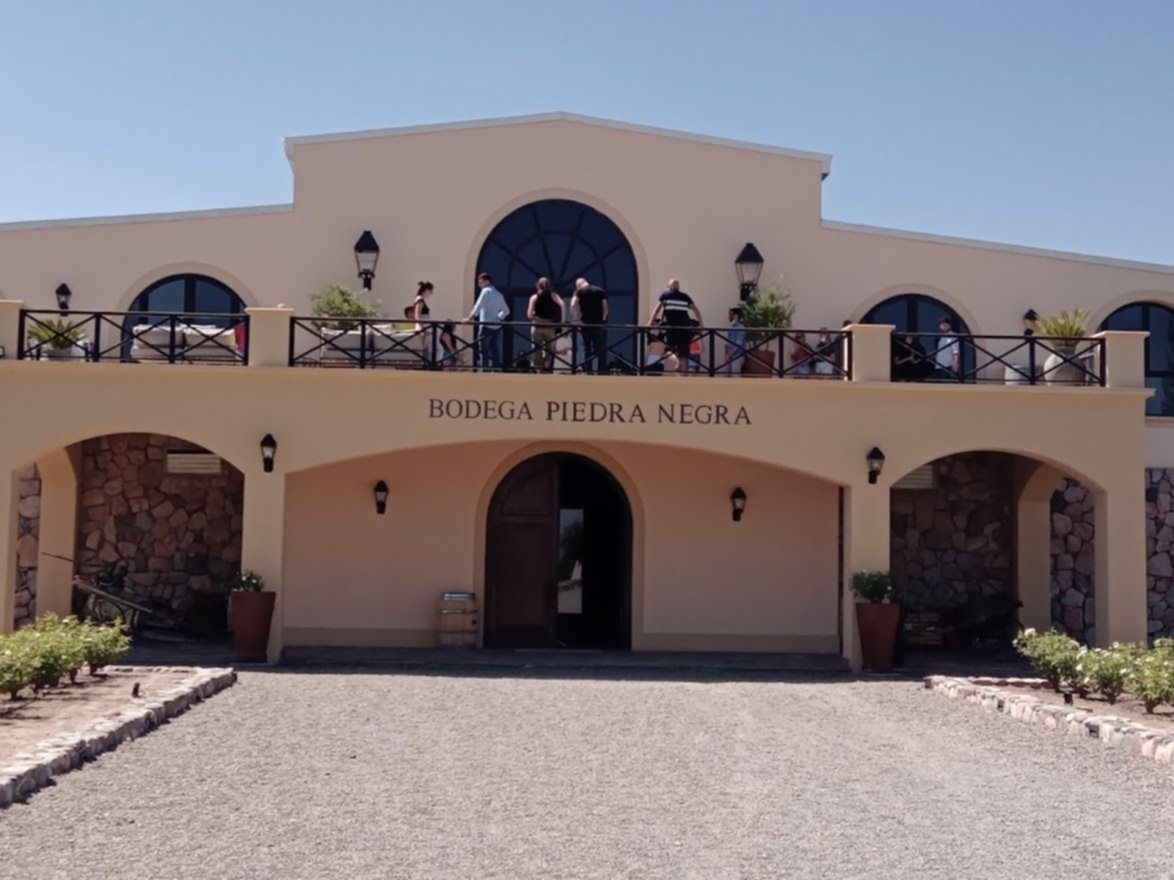 Bodega Piedra Negra lanzó al mercado su Jackot Gran Lurton 2022