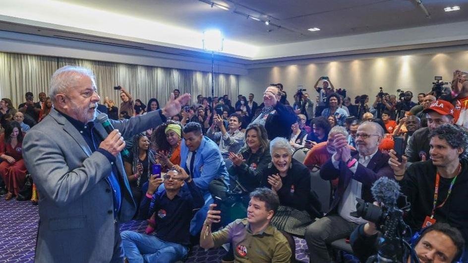 “Soy contrario al aborto”: Lula y la búsqueda desesperada del voto de los evangélicos