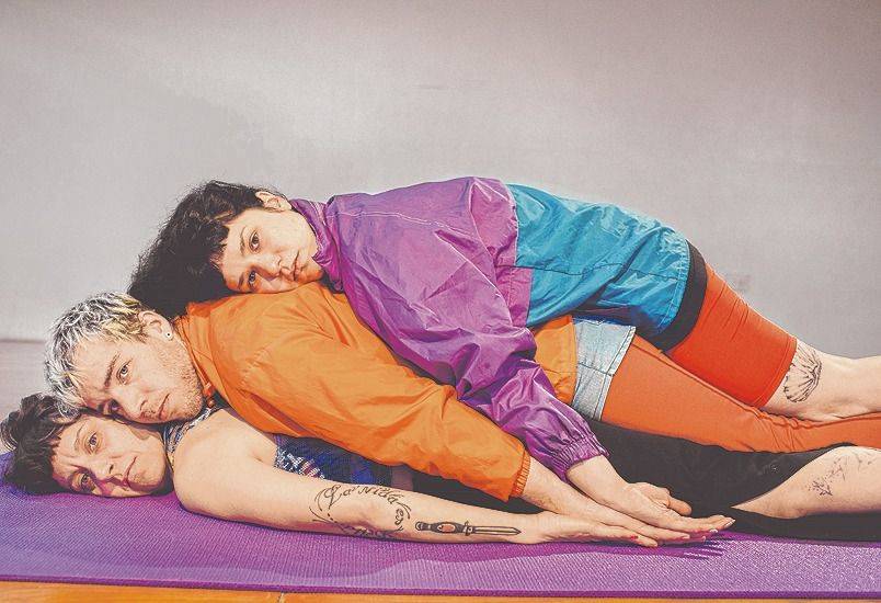 “Mini P.I.M.E.R”: danza y poesía procesadas en un “caos” festivo