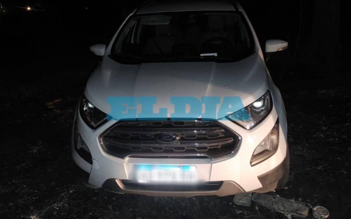 Robaron, huyeron a campo traviesa y se tirotearon con la policía en La Plata     