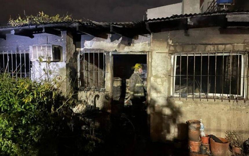 Familia perdió su casa en un incendio  en Ezpeleta