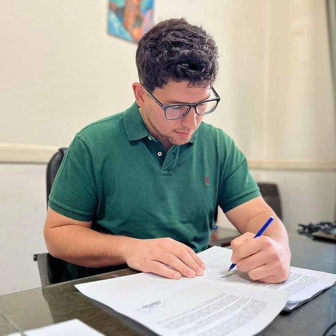 La primer medida del intendente bonaerense más joven: bajarse 30% el sueldo