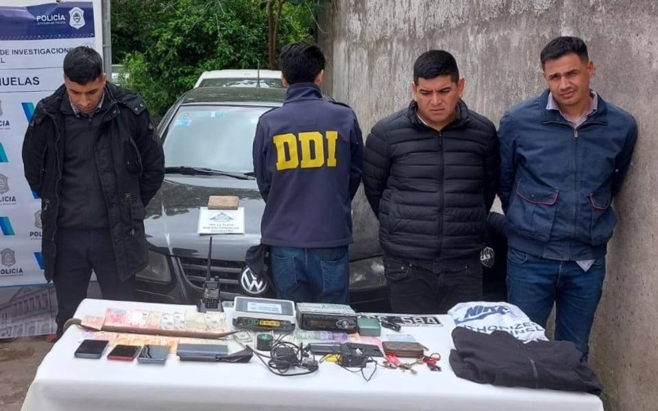 Fueron a robar una estación de servicio pero "se quedaron sin nafta": detenidos