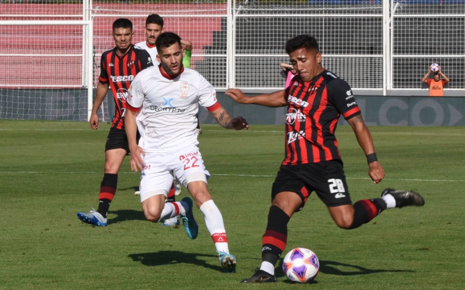 Huracán perdió 3 a 2 con Patronato, y pese a su caída dejó a Gimnasia sin la Libertadores