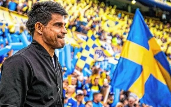 Hugo Ibarra, en medio de los festejos, habló sobre su futuro en Boca: "Ahora no pienso en eso"