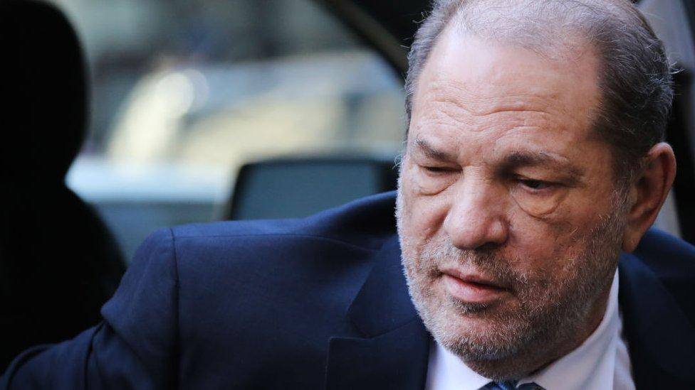 Weinstein irá otra vez a juicio por delitos sexuales