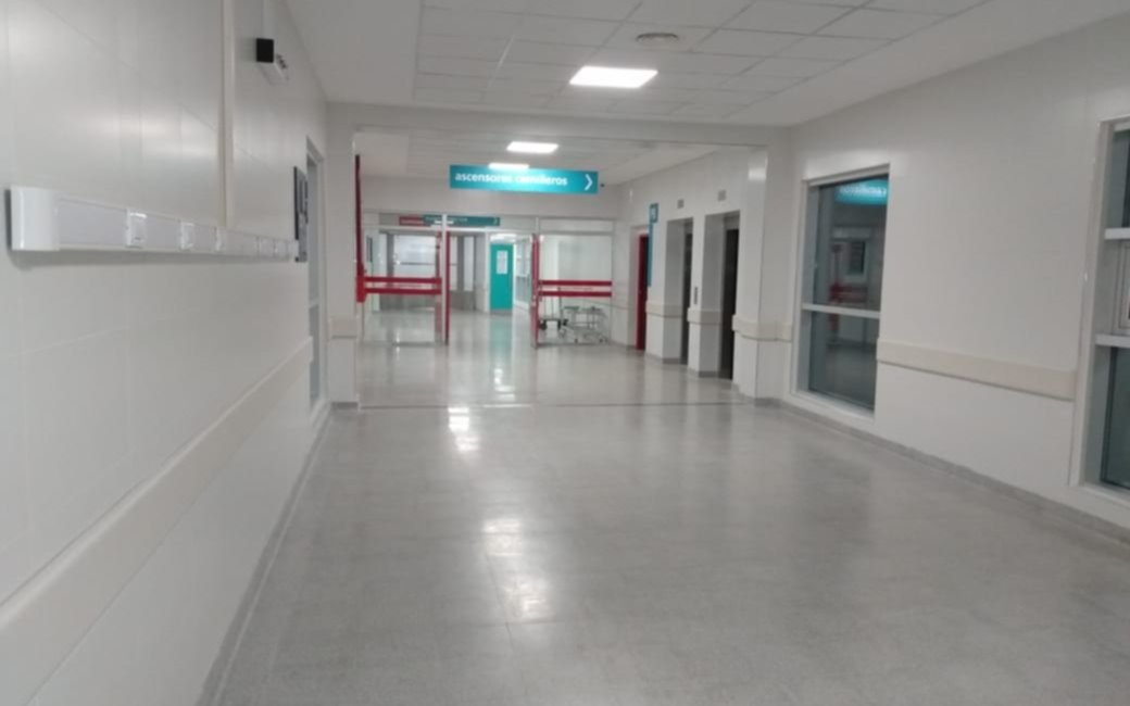 VIDEO. Escalofriante presencia paranormal en un hospital de Mendoza: un fantasma que "mueve las puertas"