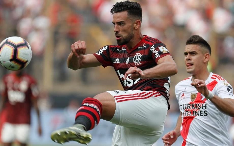 Feroz ataque a puñaladas en Milán: hay un muerto y un ex campeón de la Libertadores entre los heridos