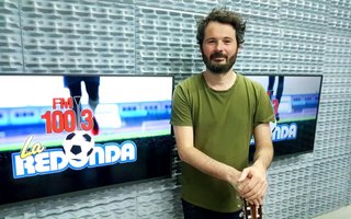 Julián Oroz trajo su música a "La Peña de Juan Pablo"