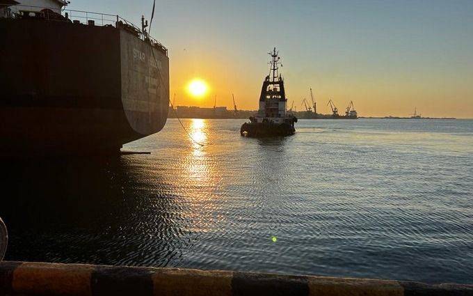 Rusia bloquea en el Mar Negro a 176 buques con toneladas de cereales de Ucrania