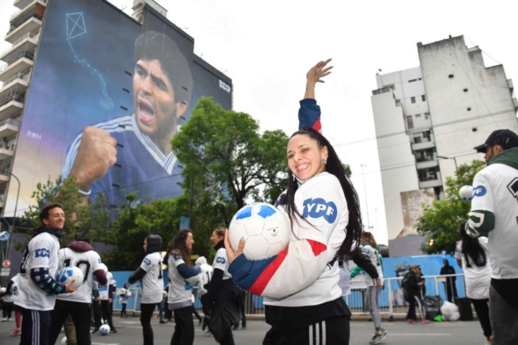Fiesta popular en la inauguración del mural más grande