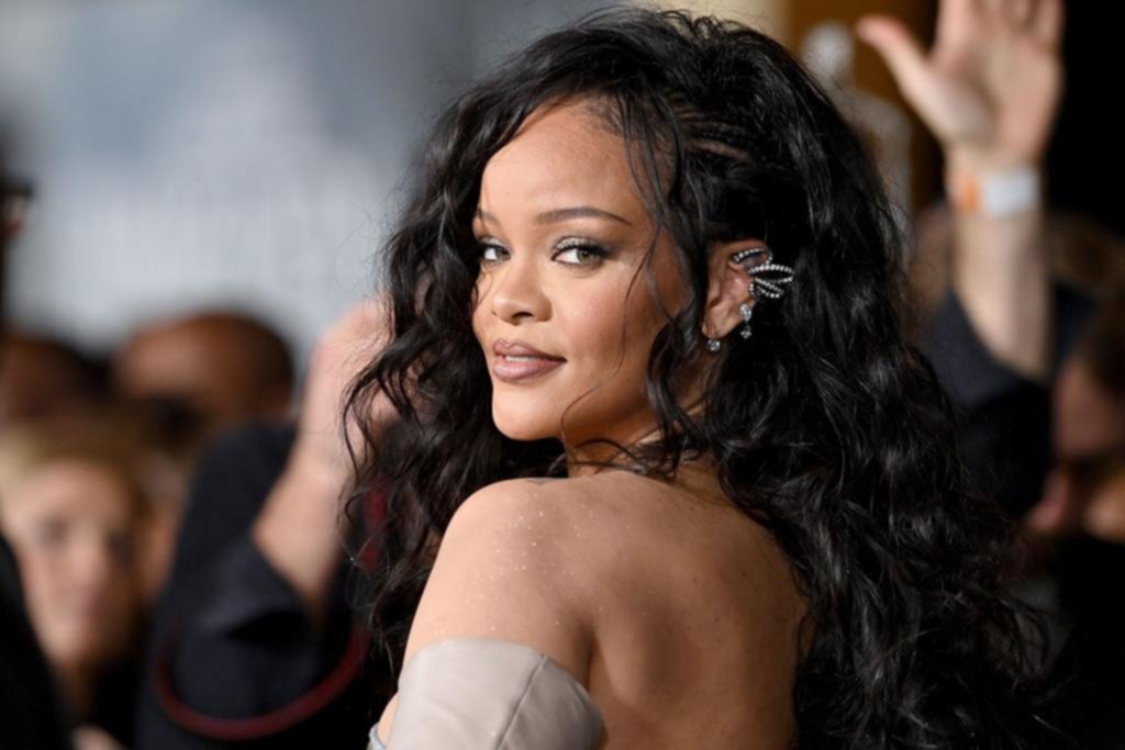 Rihanna rompió el silencio con homenaje a Boseman para “Black Panther”