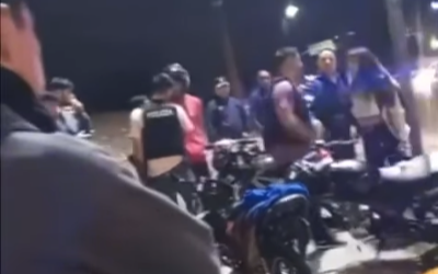 Policía golpeó a una mujer en control vehicular