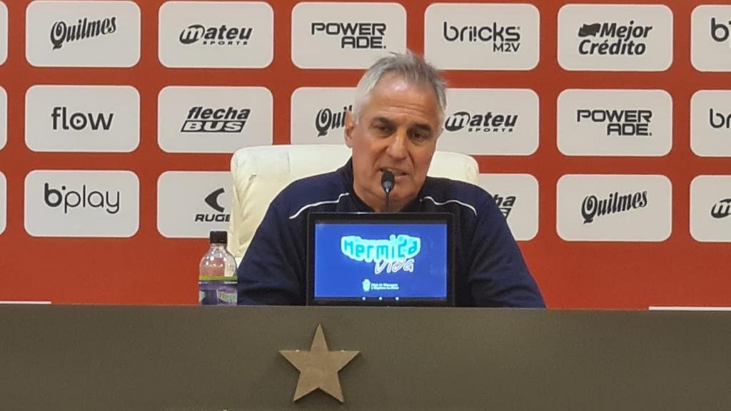 Leonardo Madelón “Los jugadores están aprendiendo a disputar este tipo de partidos”