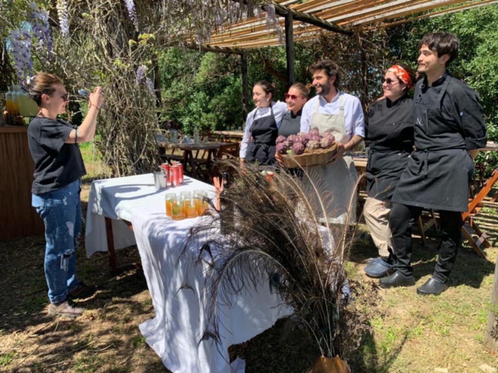 Alcauciles y agroturismo en una jornada a pleno en Garibaldi