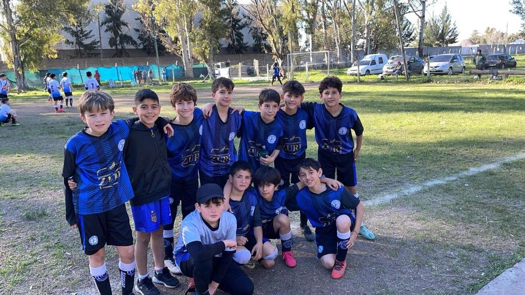 Los juveniles del Pincha sumaron 16 puntos de 18 posibles ante Platense