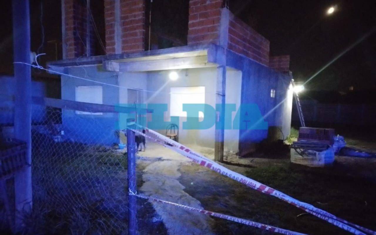 Conmoción en La Plata: asesinan a una mujer a puñaladas y detuvieron a su pareja por el femicidio