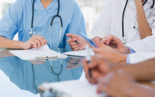 Crisis de salud: más de 4 mil médicos exigen al Colegio bonaerense que haga cumplir los honorarios pautados