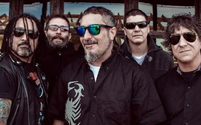 Kapanga informó la salida temporaria del guitarrista Maikel por una delicada enfermedad