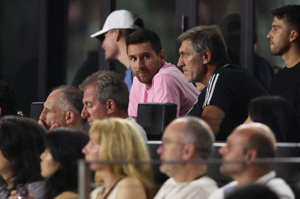 Scaloni pasó lista de la Selección con Messi a la cabeza, sin Di María y algunas sorpresas