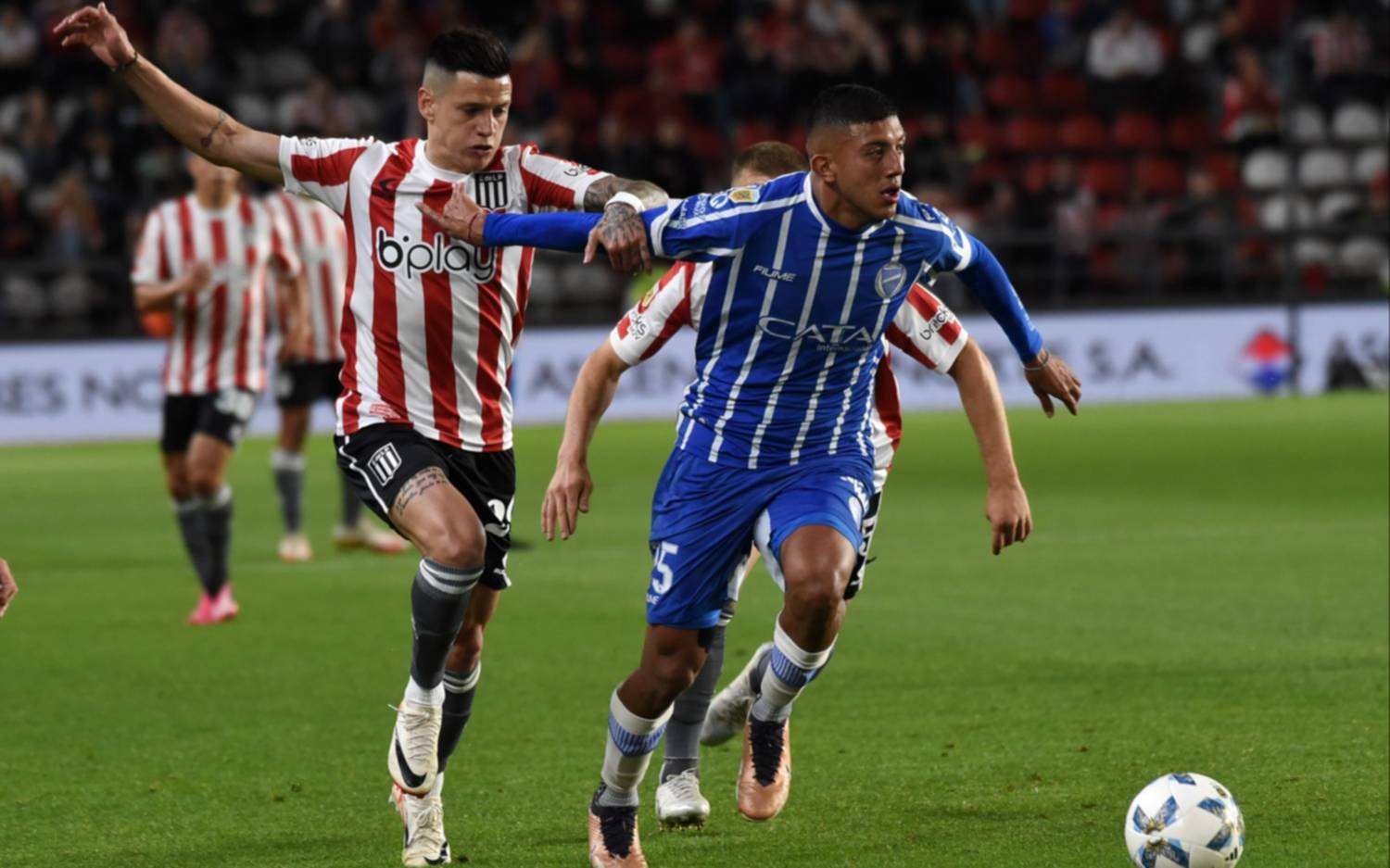 Por buen comportamiento: se levantó la sanción a Estudiantes