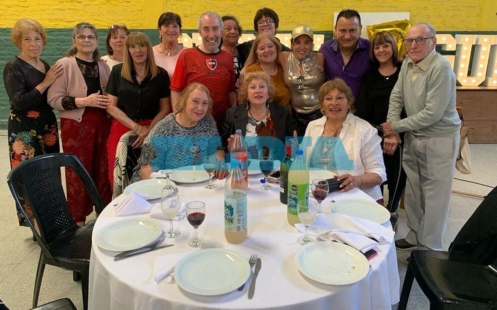 A puro festejo: así se vivió el 17º aniversario del gimnasio para mayores de 50 años en Club Circunvalación